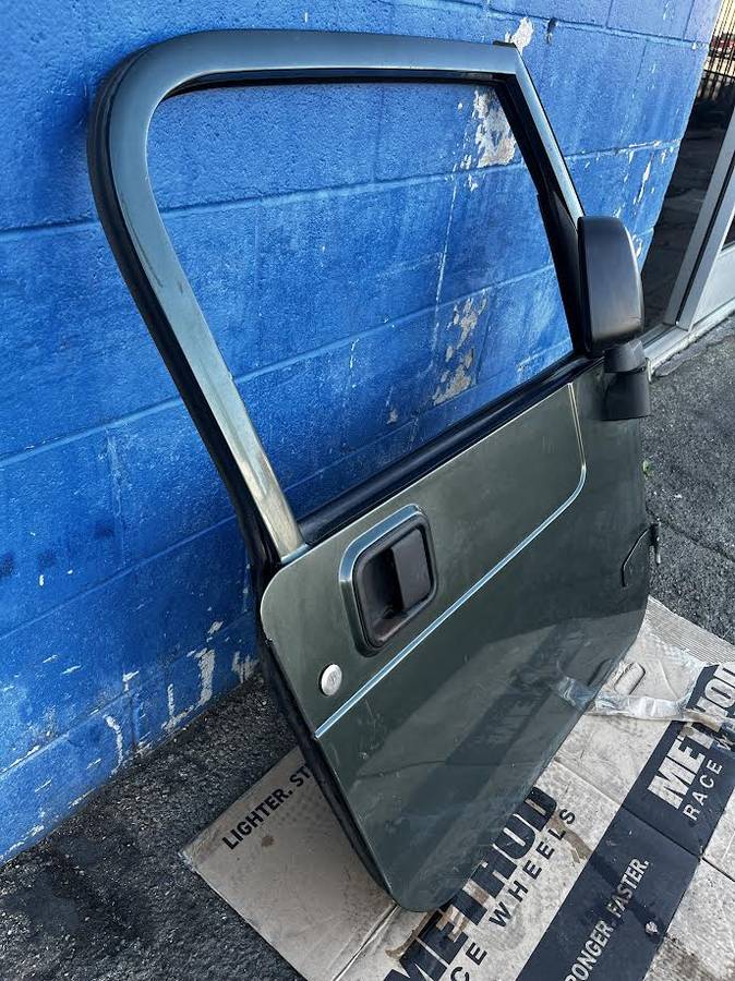 1997-2006 Jeep Wrangler TJ Factory Passenger Door (Green) - $600 (Montclair)