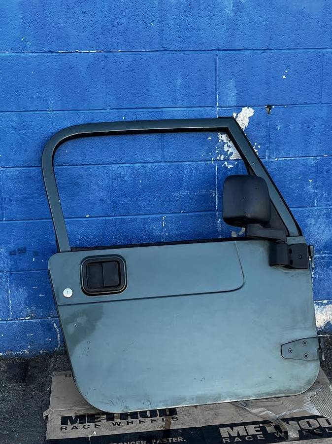 1997-2006 Jeep Wrangler TJ Factory Passenger Door (Green) - $600 (Montclair)