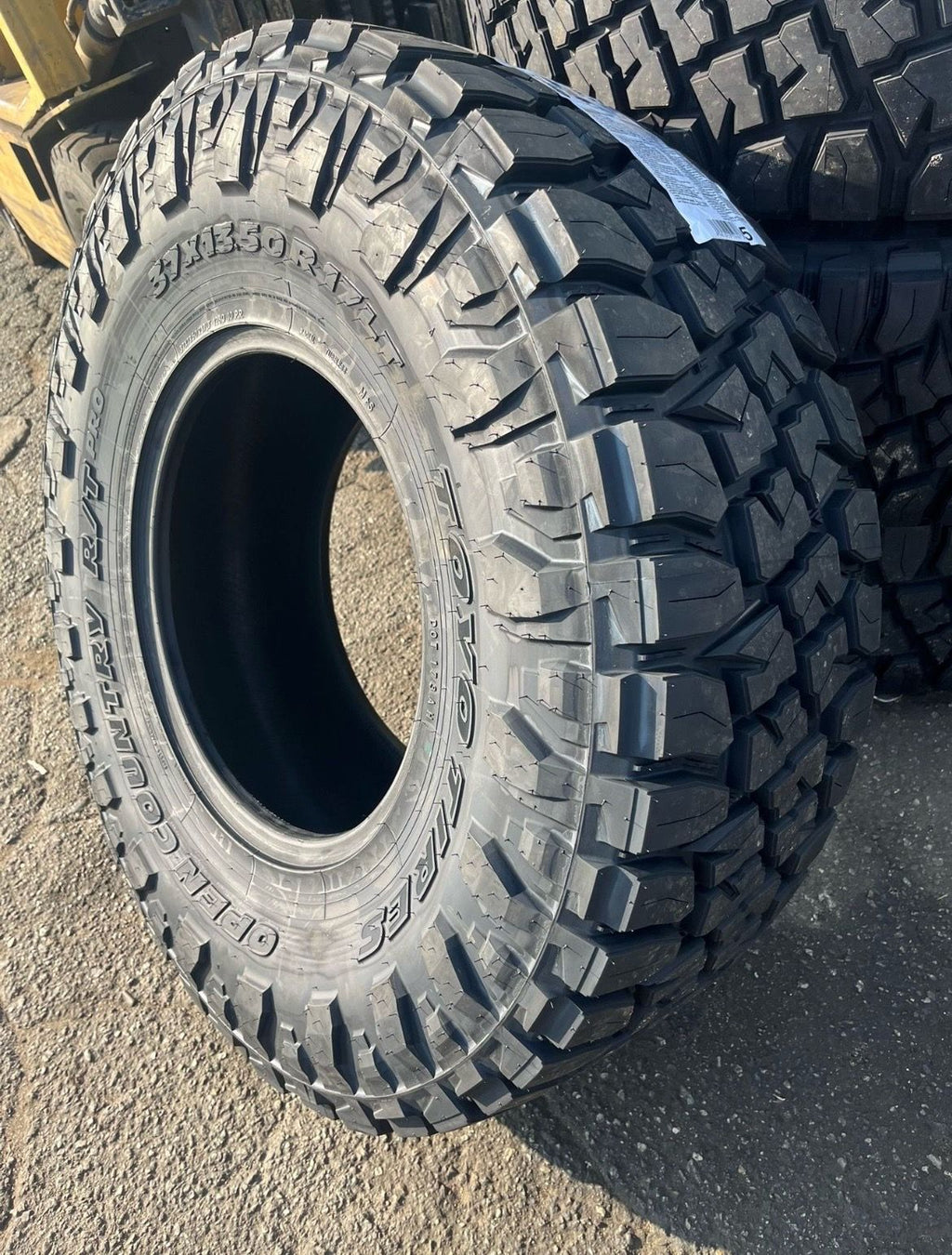 Toyo Open Country R/T Pro 37/13.50/17LT “NEW”